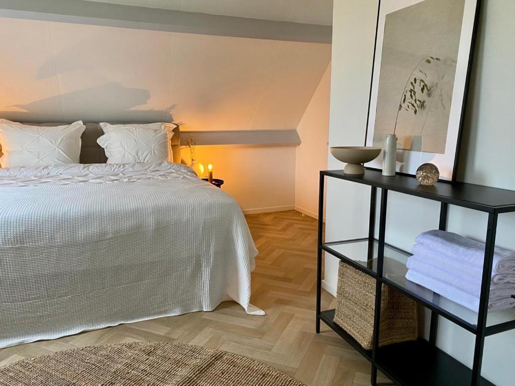 Guesthouse At The Amstel River With 2Br 2Ba And Garden Amstelveen Exterior foto